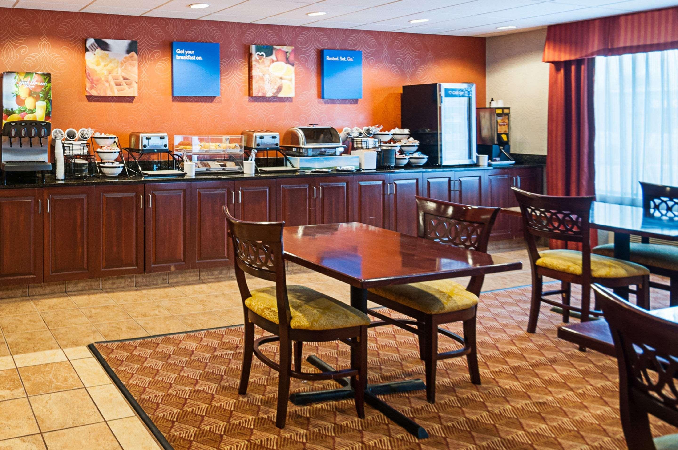 Comfort Inn & Suites Cambridge Zewnętrze zdjęcie